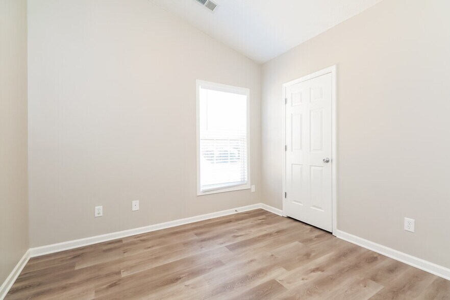 Building Photo - 1016 Harbor View Ln