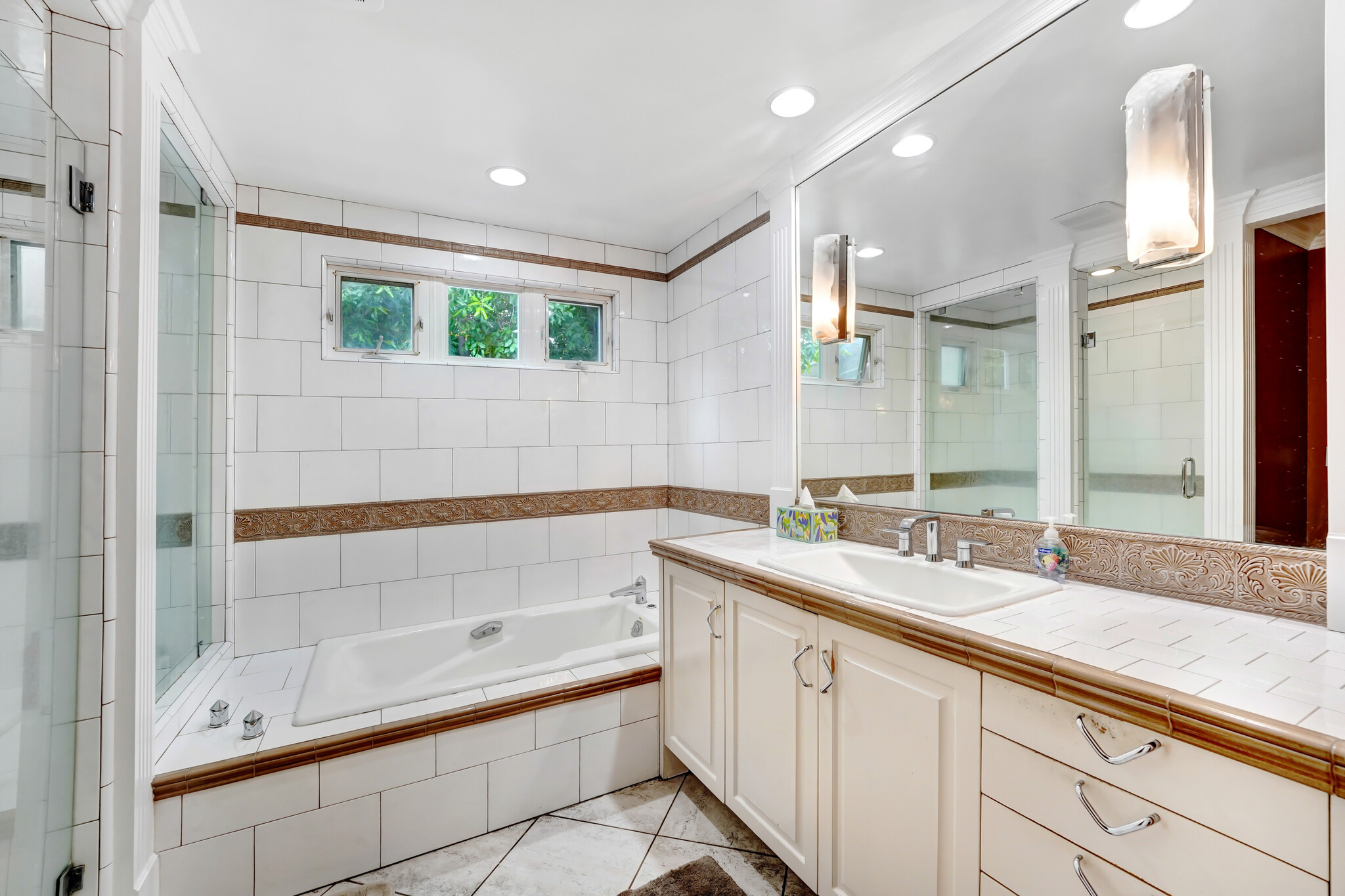 Primary Bath - 10915 White Oak Ave