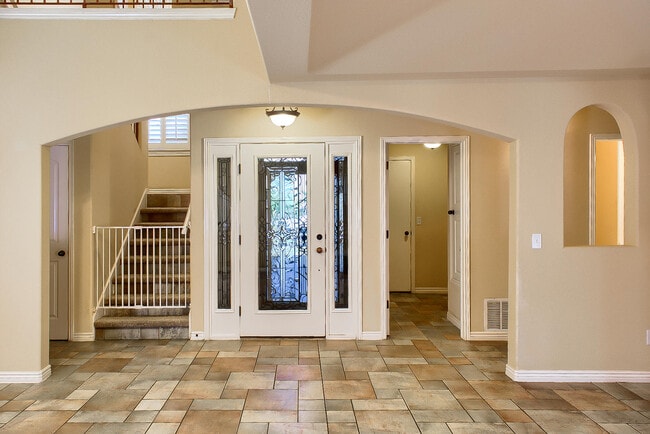 Building Photo - 12720 Tierra Aurora Dr