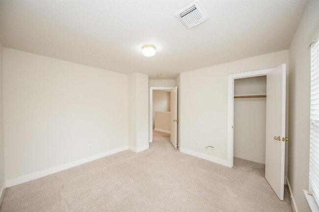 Building Photo - 5839 Sonoma Ridge