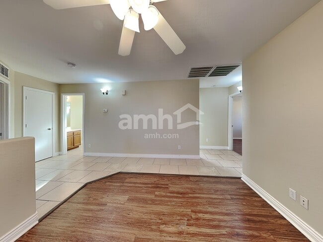 Building Photo - 10045 E Calypso Cir