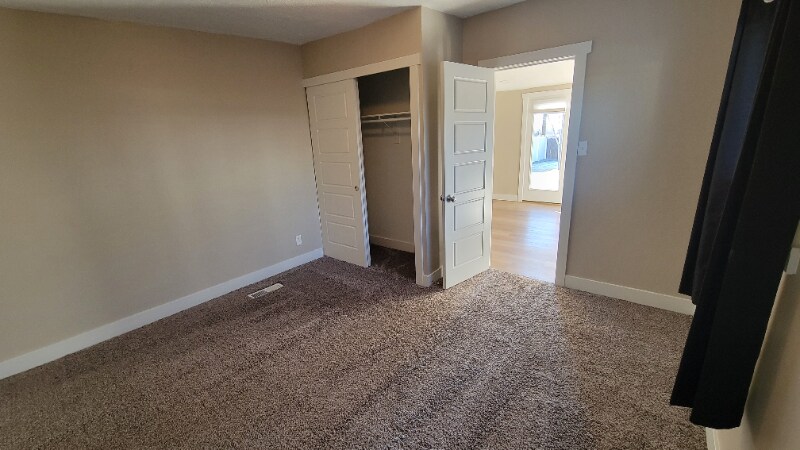 Building Photo - 668 Ann St