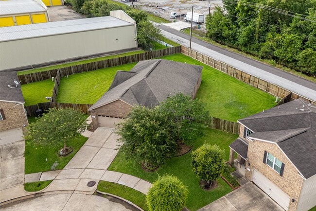 Building Photo - 8234 Hall View Dr