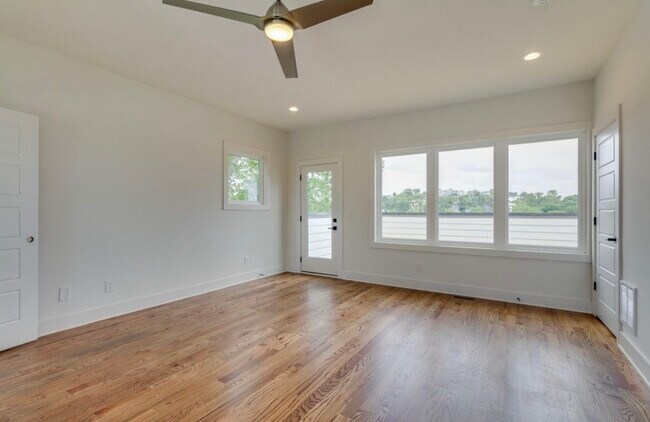 Building Photo - 3325 Felicia St