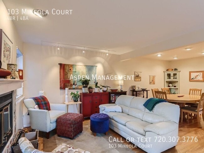 Building Photo - 103 Mineola Ct