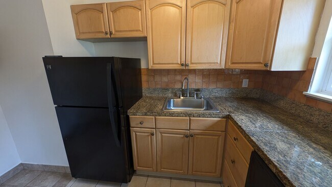 Building Photo - Great duplex unit in Sherwood!