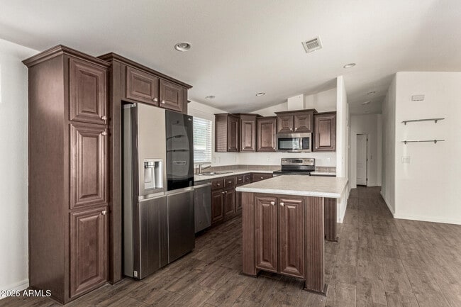 Building Photo - 10810 N 91st Ave