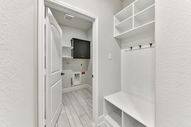 Building Photo - 11731 Tranquility Summit Dr