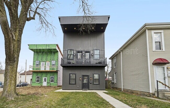 Building Photo - 92 E Innis Ave