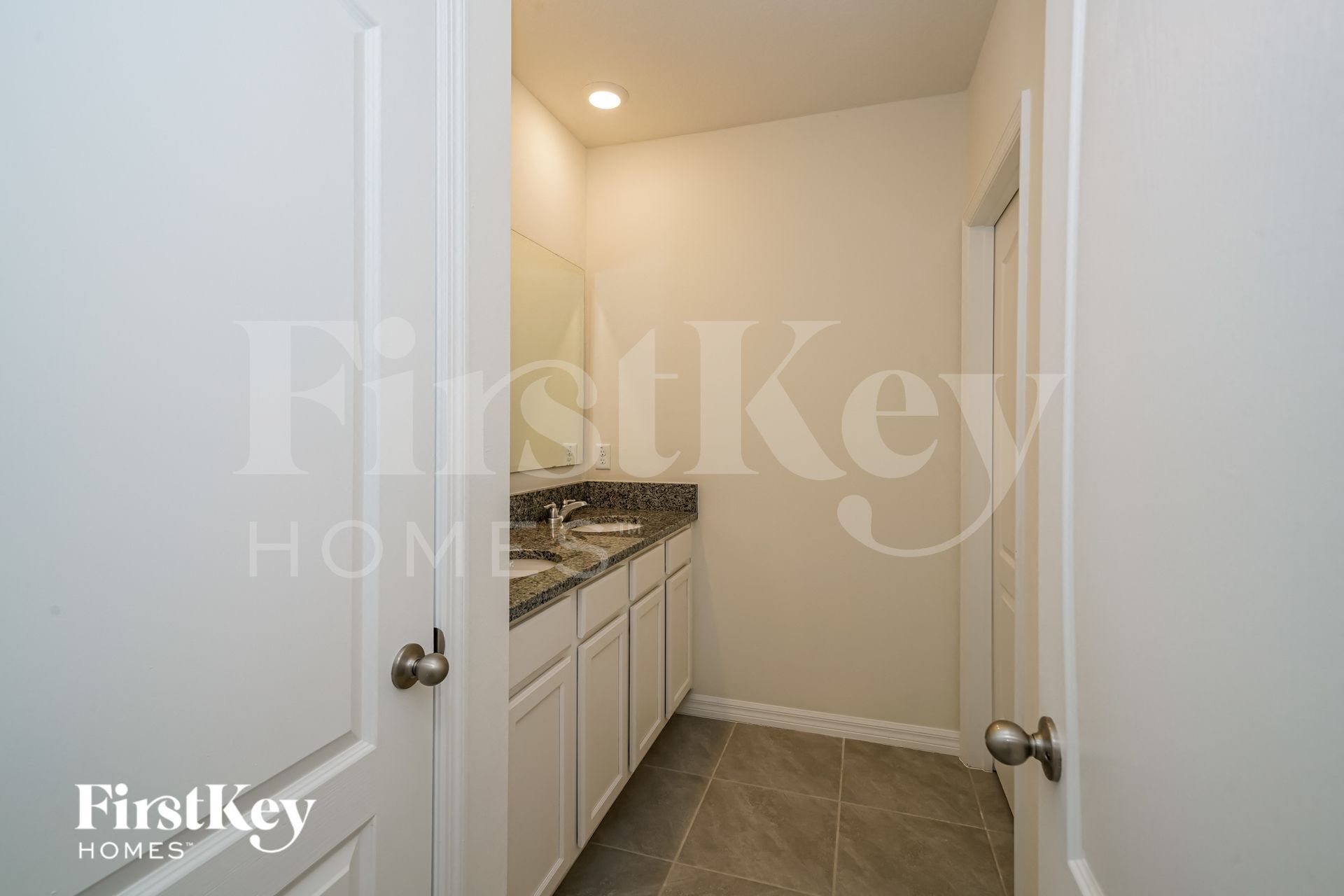 Building Photo - 2720 Grandbury Grove Rd