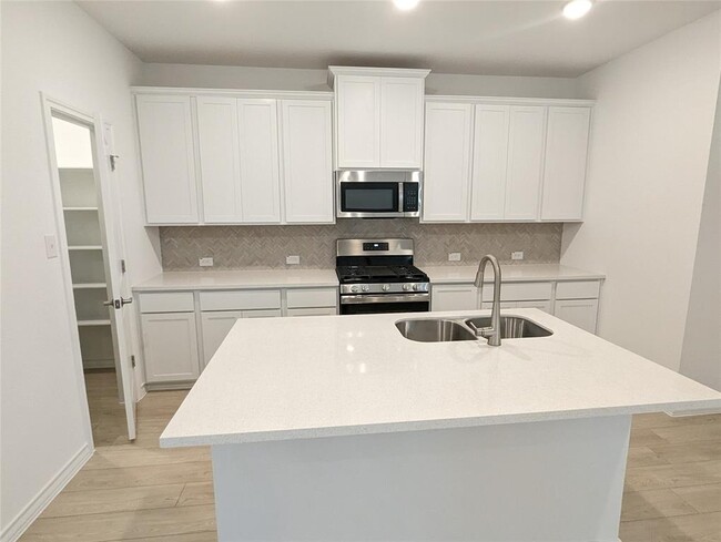 Building Photo - 120 Watkinville Rd