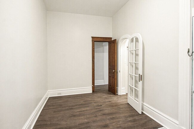 Building Photo - 145 S Pitt St