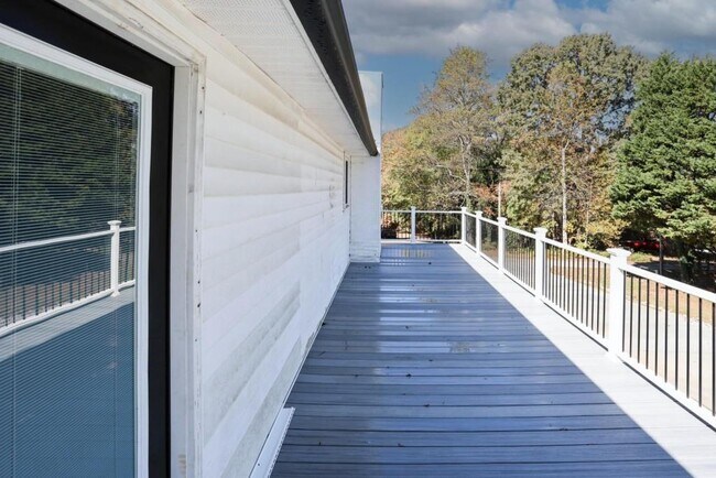 Building Photo - 6157 Orville Dr