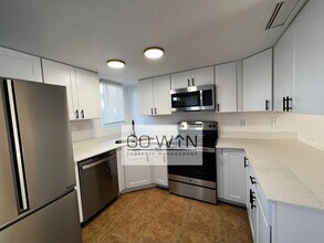 Building Photo - 15601 N 30th St