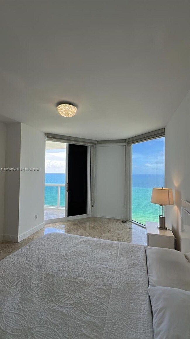 Building Photo - 4775 Collins Ave