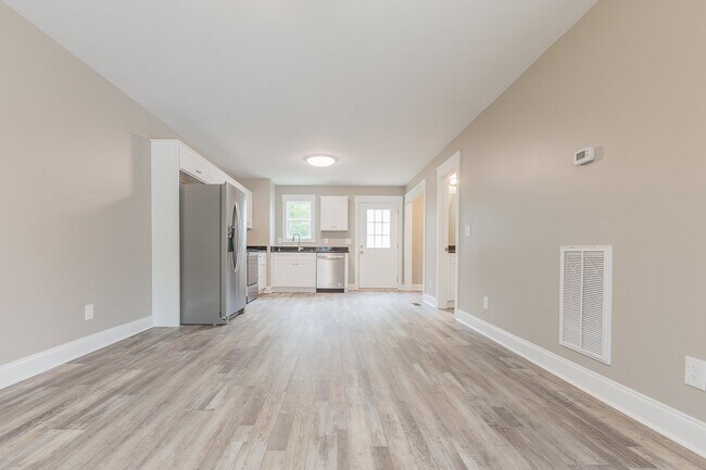 Building Photo - 116 Wildwood Ln