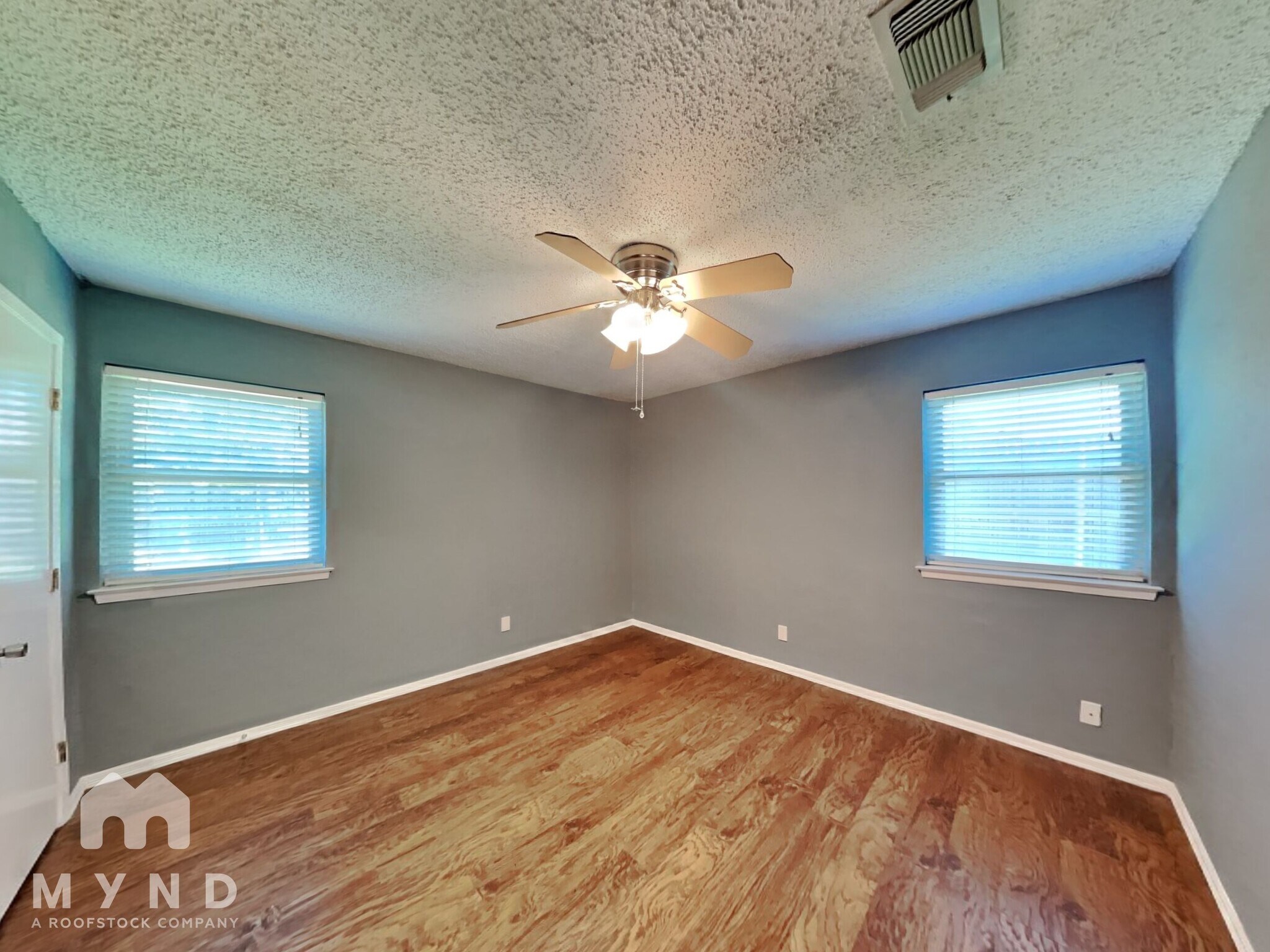 Building Photo - 2015 Arborcrest Dr