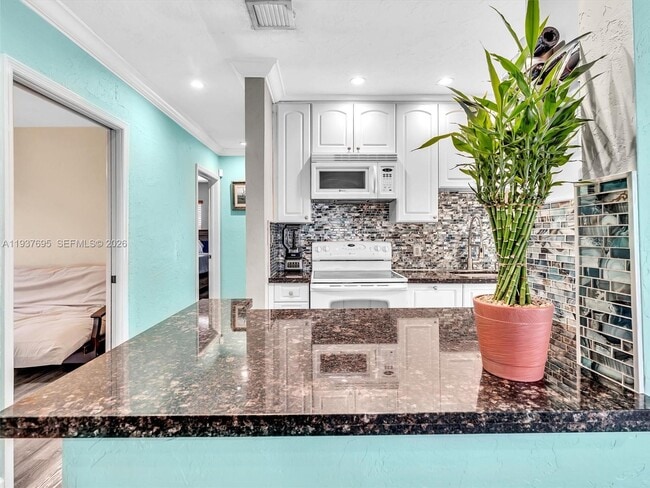 Building Photo - 1731 NW 7th Terrace