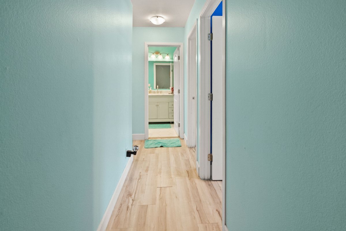 Building Photo - 28023 Ridgebrook Ct