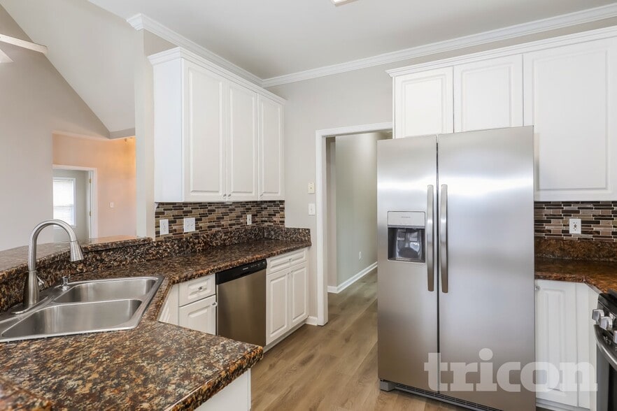 Building Photo - 115 Victor Ln