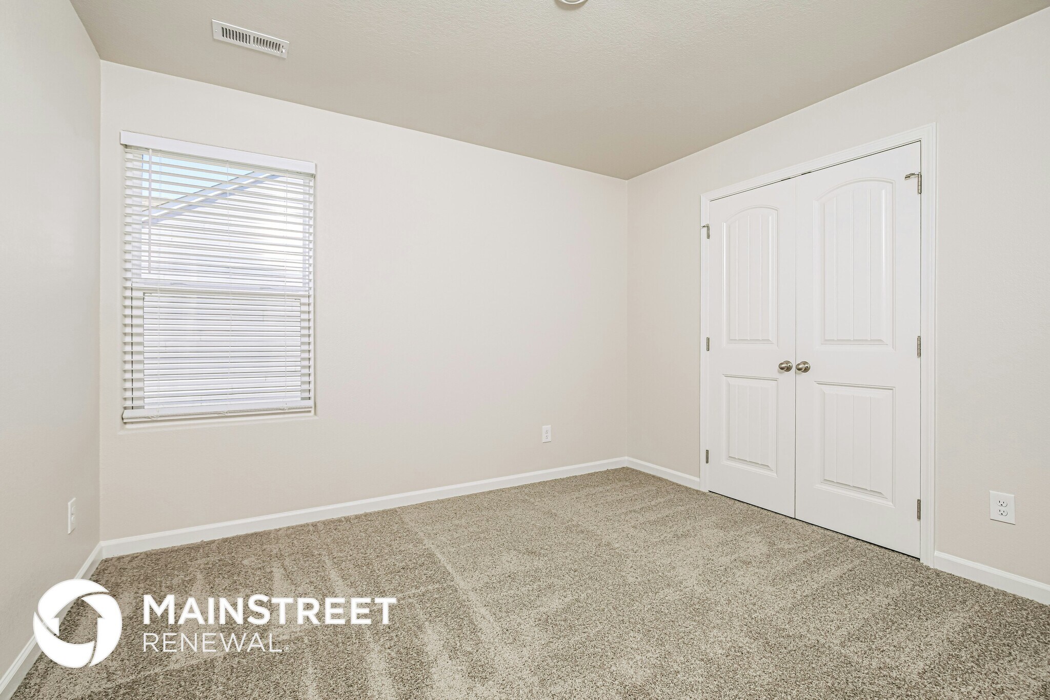 Building Photo - 135 Shallow Dr