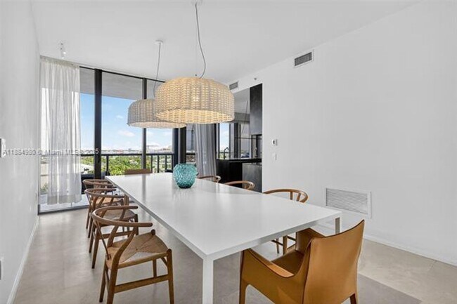 Building Photo - 9705 Collins Ave
