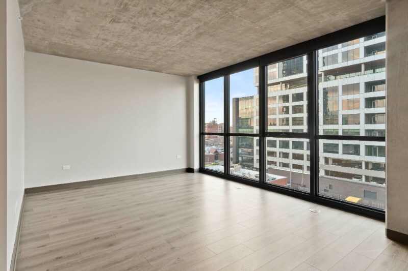 Building Photo - 161 N Ada St