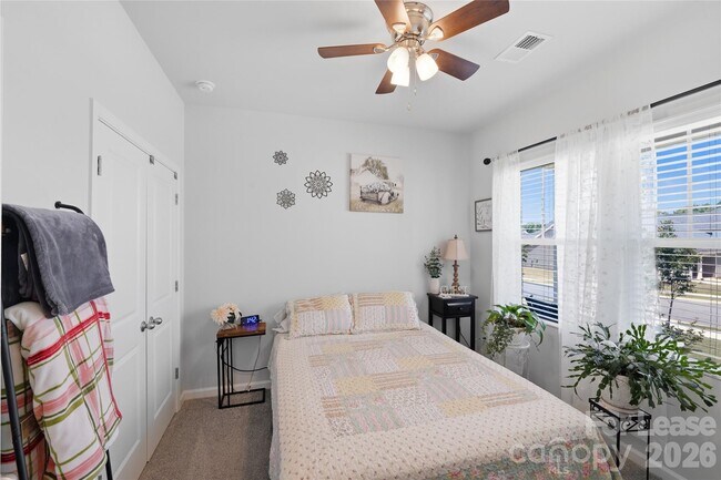 Building Photo - 116 Camdenbrush Trl