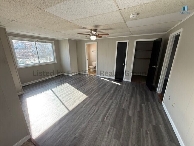 Building Photo - 77 Massasoit St