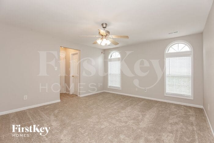 Building Photo - 5633 Waverly Lynn Ln