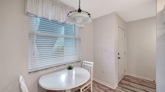 Building Photo - 8750 Olde Hickory Ave