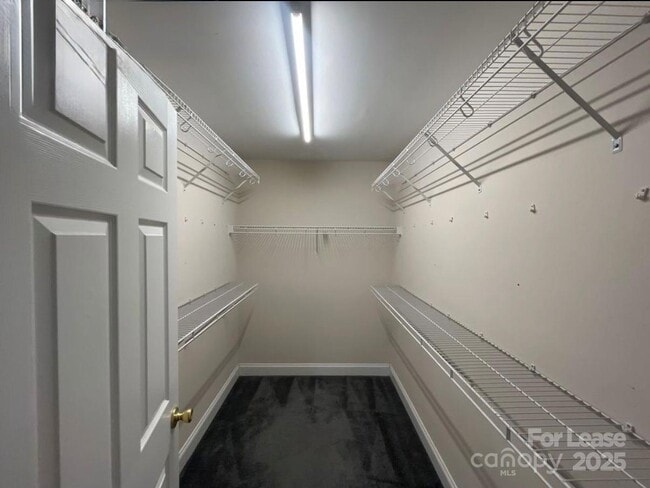 Building Photo - 126 Cloister Ln