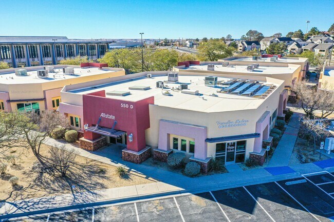 Building Photo - Move-in ready professional office space fo...