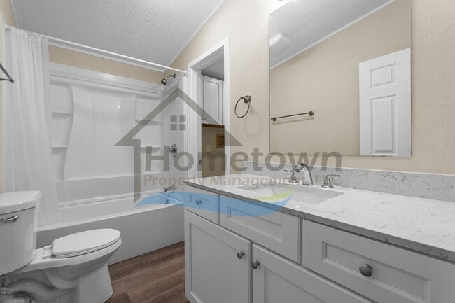 Building Photo - 3 Bedroom 2 Bathroom Home in a Rustic Setting with Mountain Views Available in Blanchard!