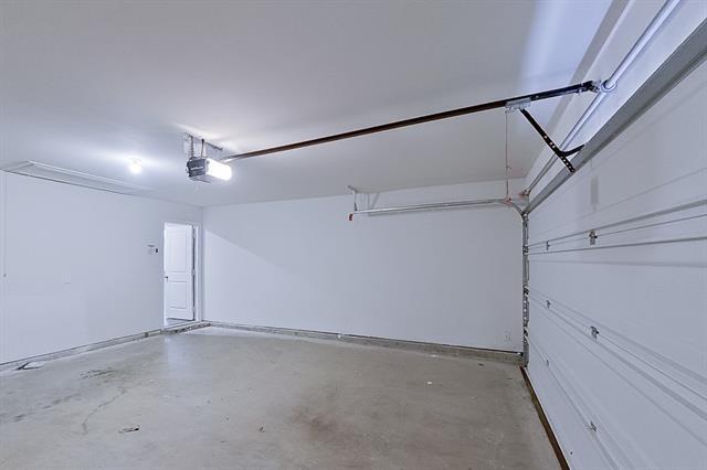 Building Photo - 848 Glover Dr
