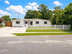 Building Photo - 468 Clemson Dr