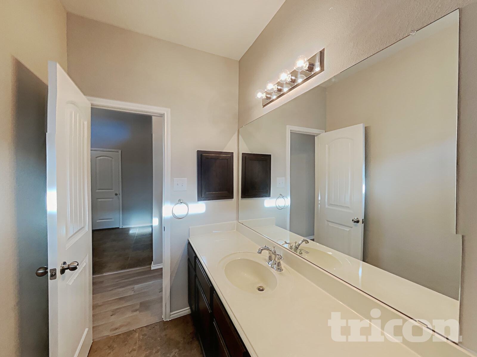 Building Photo - 1237 Chase Ln