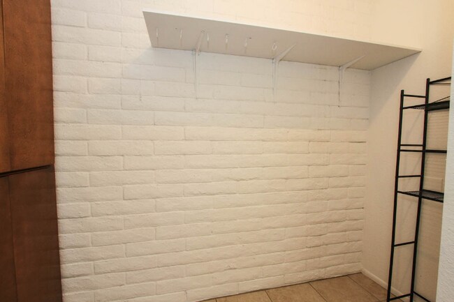 Building Photo - 16635 N Cave Creek Rd