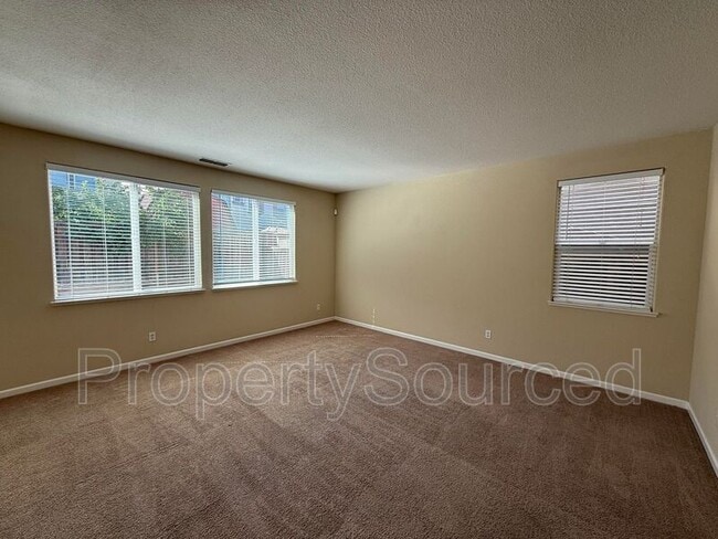 Building Photo - 388 Crescent Moon Dr