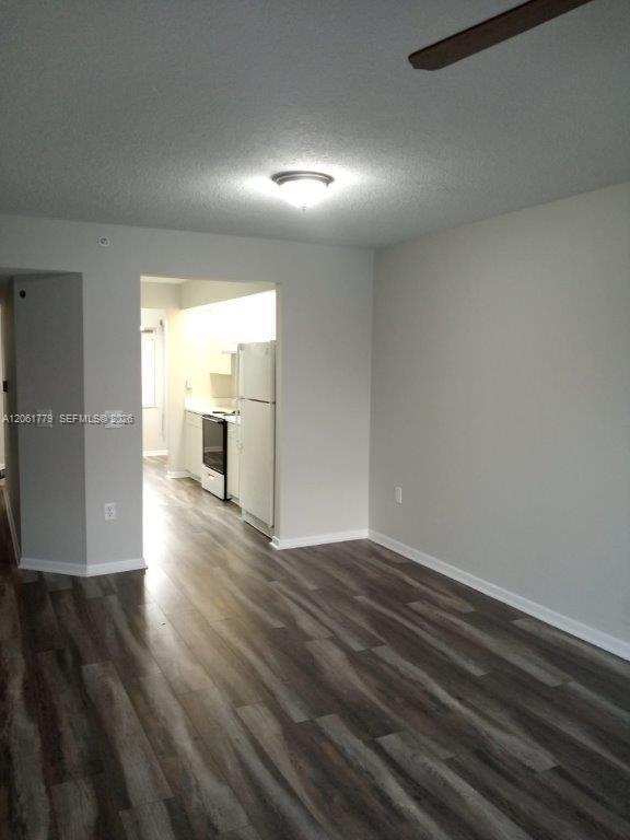 Building Photo - 1351 SW 141st Ave