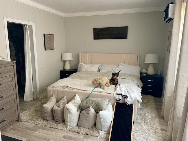 Building Photo - 2023 S Suzanne Cir