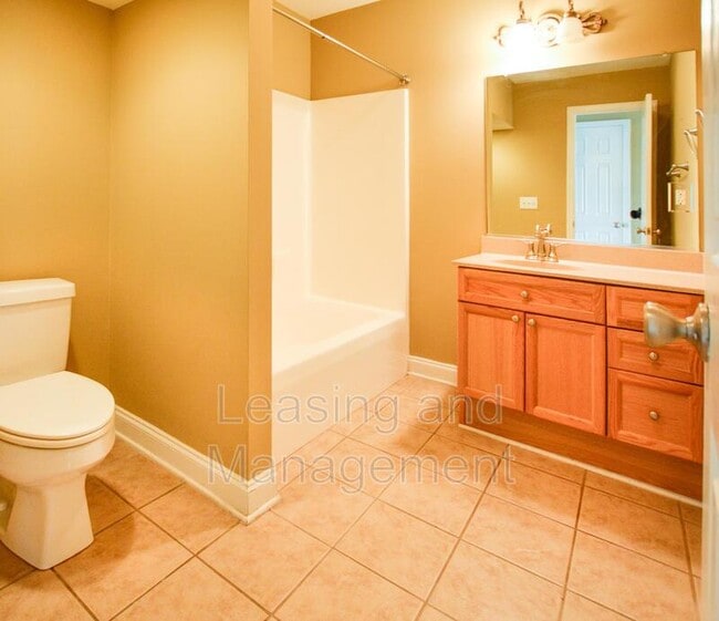 Building Photo - 33 Brockman Dr