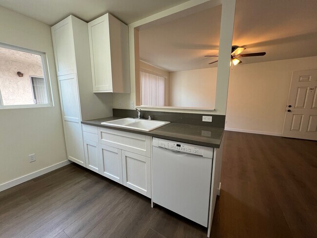 Building Photo - 4062 Inglewood Blvd