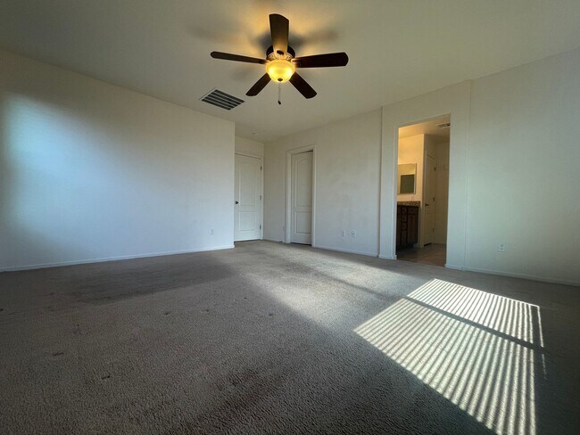 Building Photo - POPULAR PROVIDENCE 2 STORY HOME