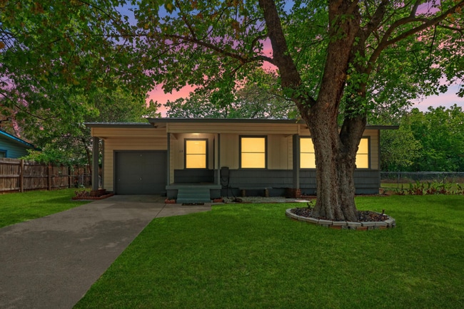 Building Photo - 319 Arnold Ave