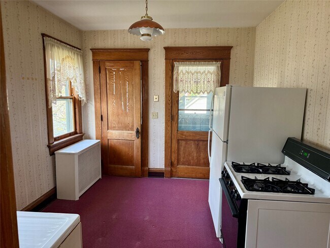 Building Photo - 51 Mill St