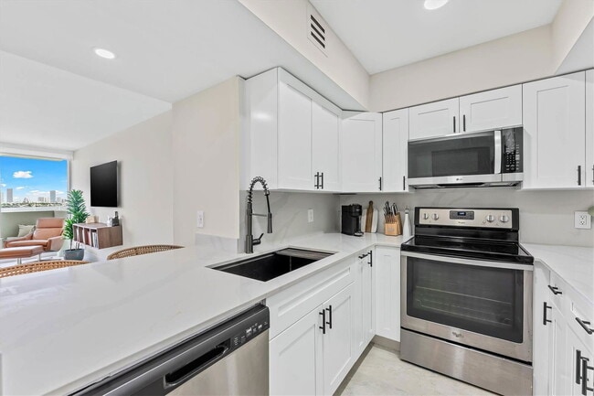 Building Photo - 1200 West Ave