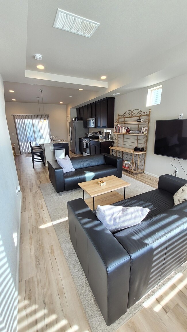 Building Photo - 9172 Baltin Ct