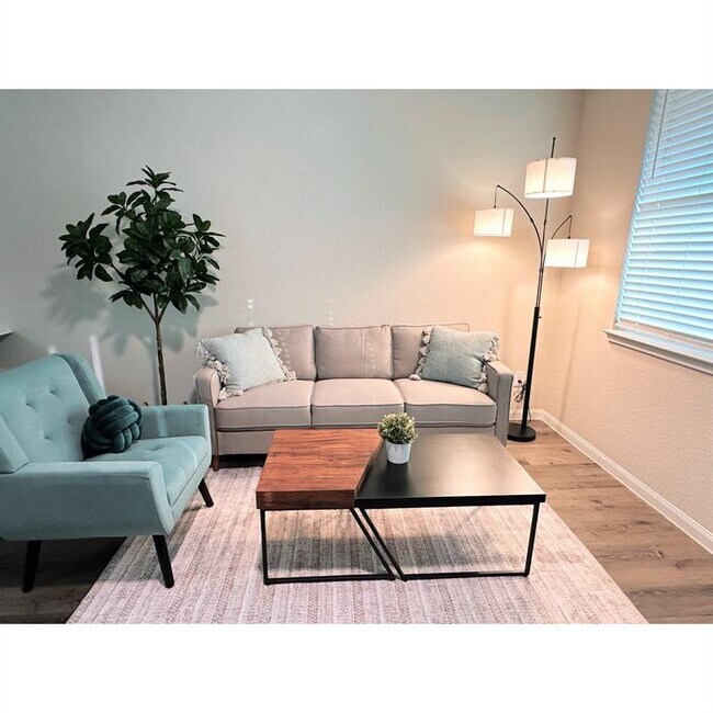 Building Photo - 23607 Lady Capulet Dr