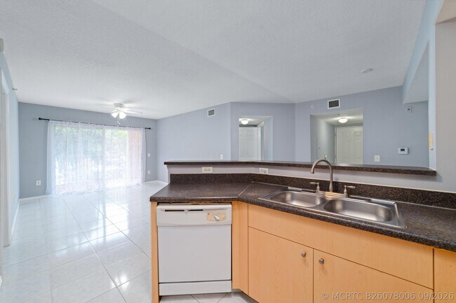 Building Photo - 4151 San Marino Blvd